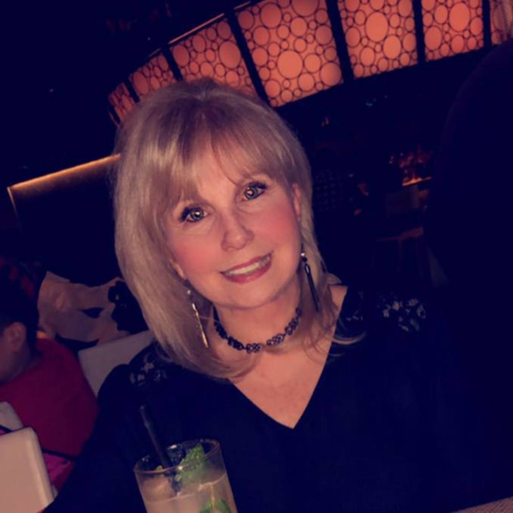 Meet your Posher, Janelle
